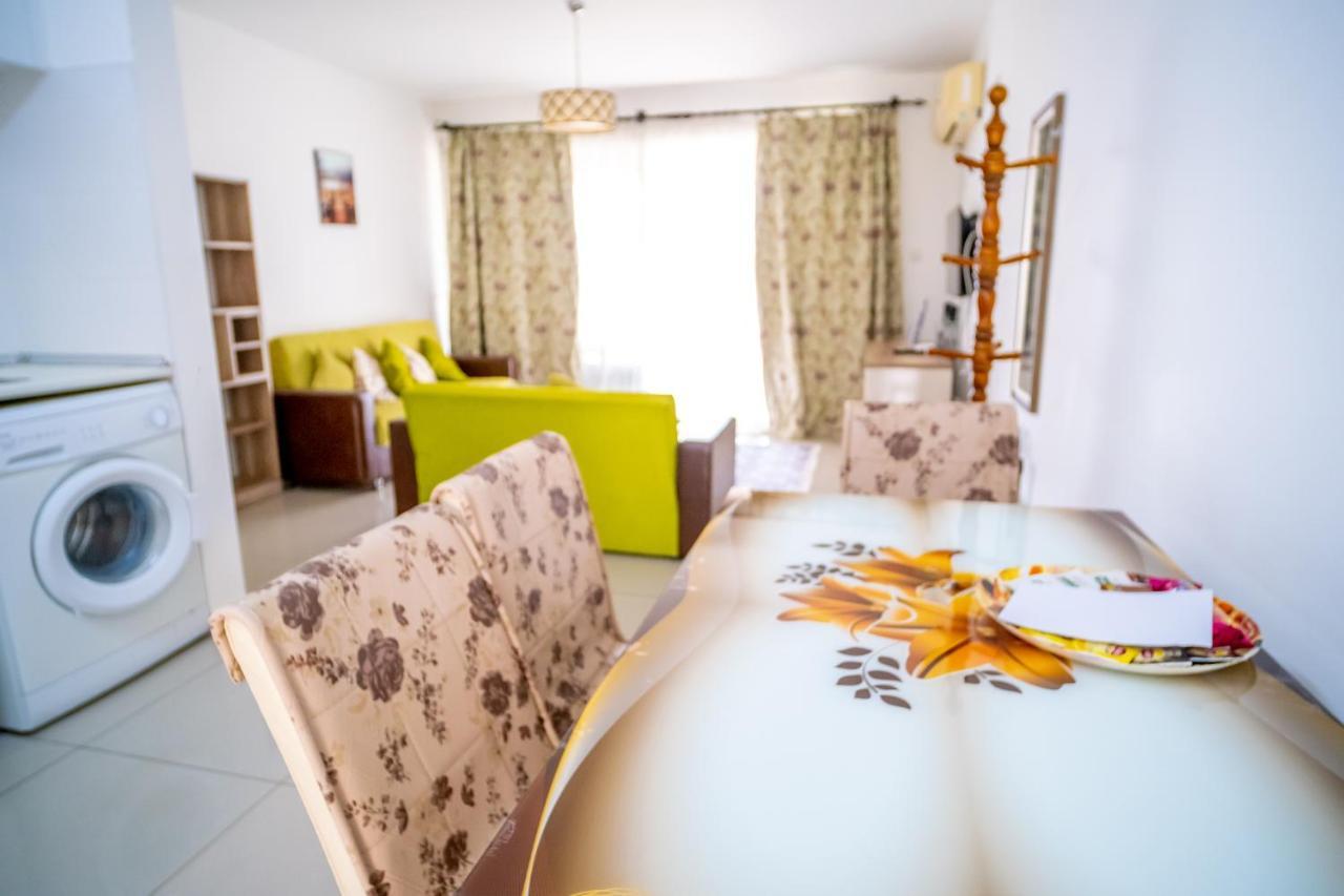 Spacious Three-Bedroom Apartment With Sea View A3 Kyrenia  Exterior photo