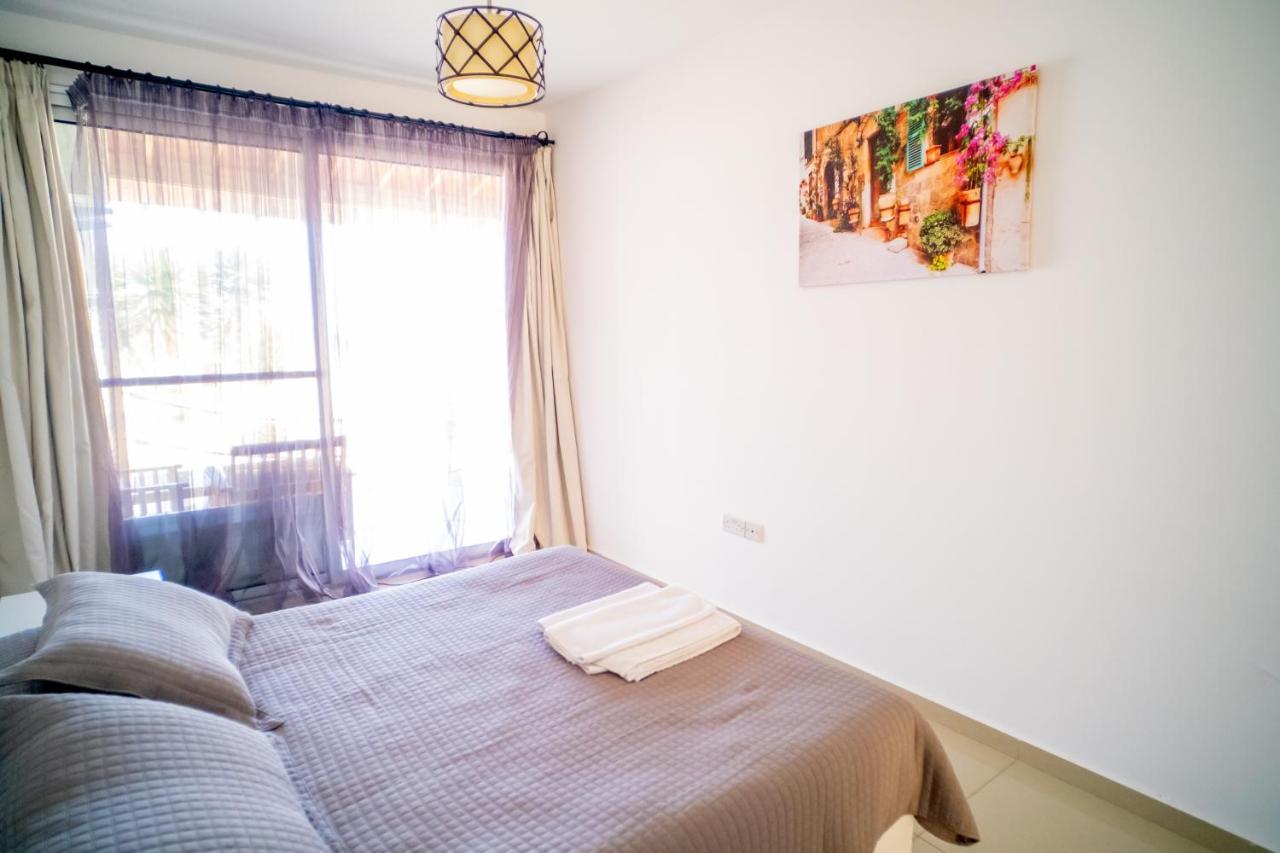 Spacious Three-Bedroom Apartment With Sea View A3 Kyrenia  Exterior photo