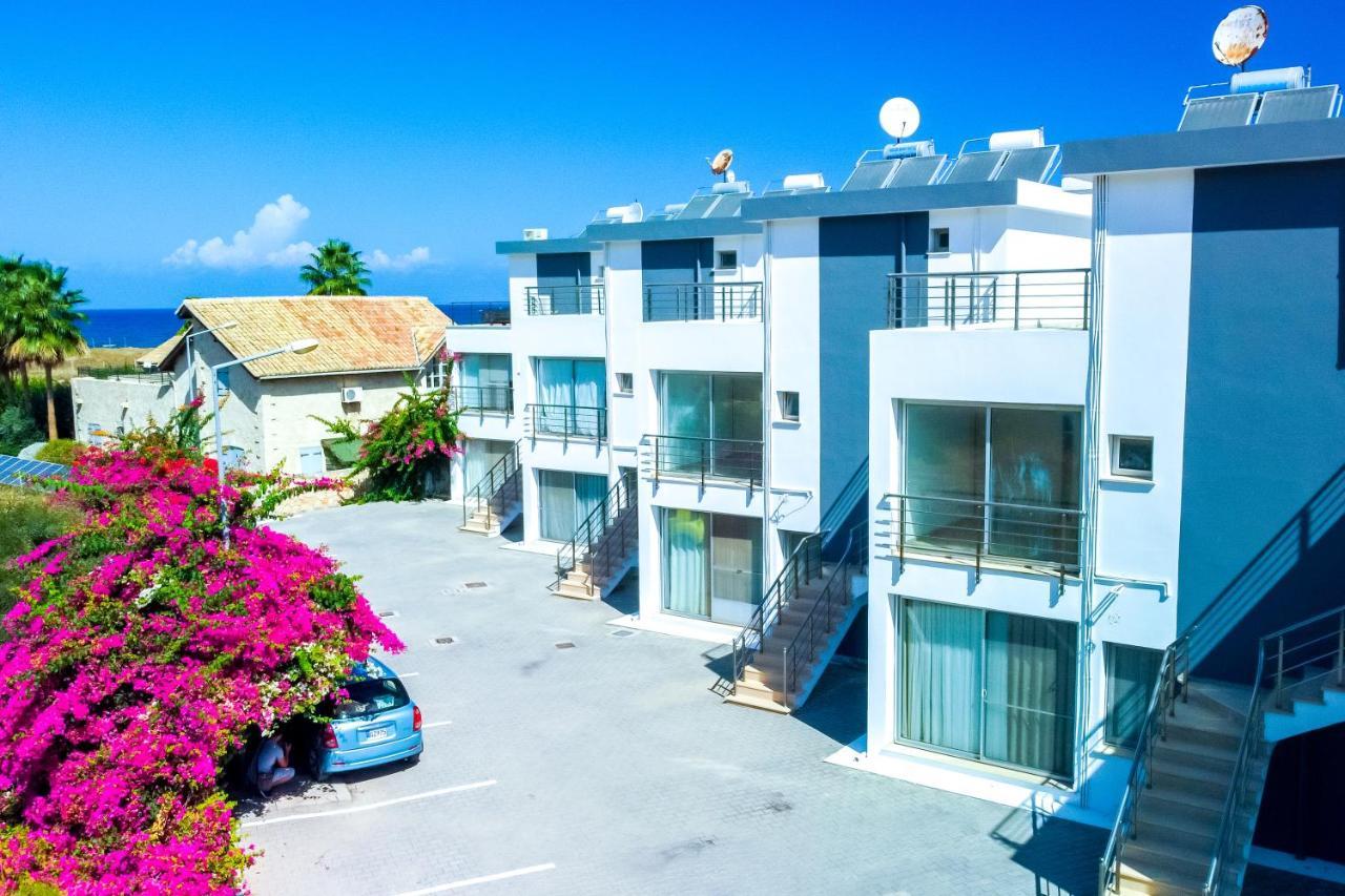 Spacious Three-Bedroom Apartment With Sea View A3 Kyrenia  Exterior photo
