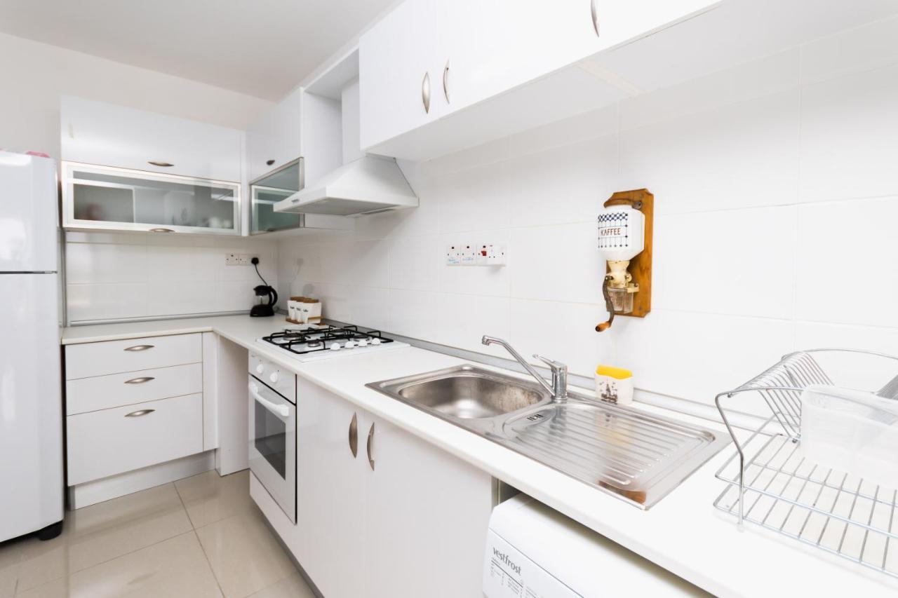 Spacious Three-Bedroom Apartment With Sea View A3 Kyrenia  Exterior photo